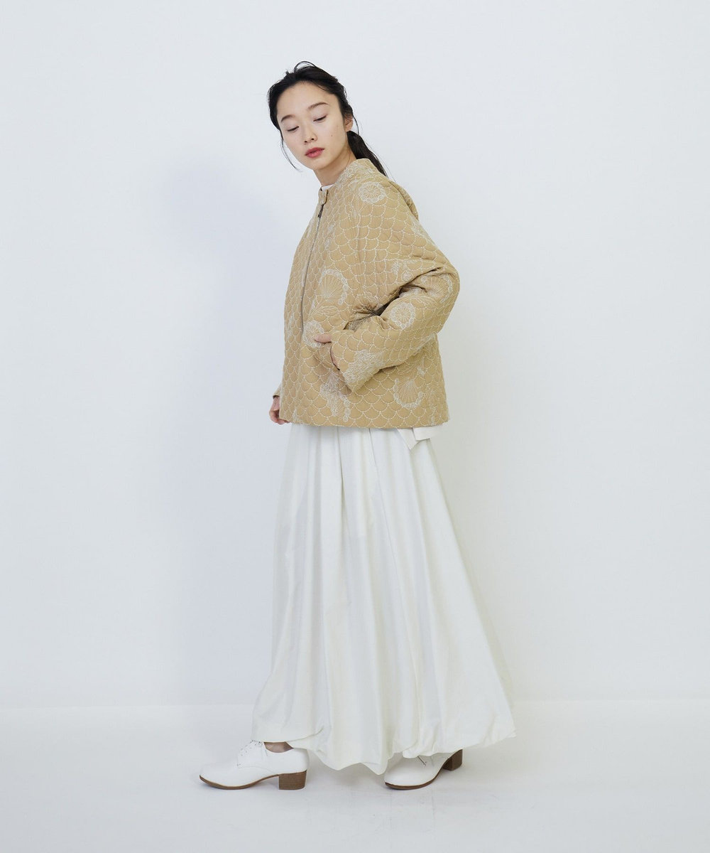 LOISIR コットンリネンキルティング風刺繍ノーカラージャケット ベージュ