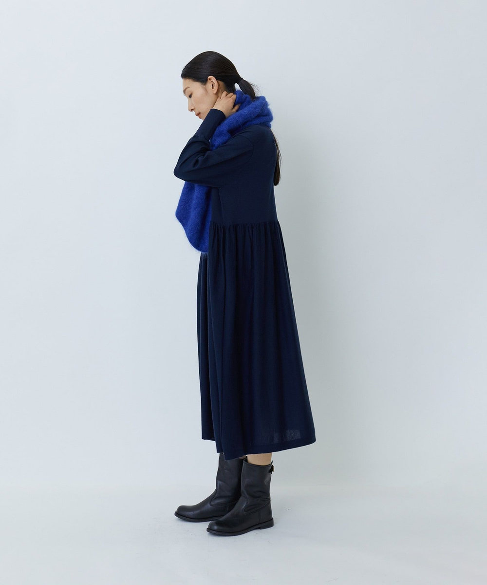 LOISIR ウール梳毛天竺タートルネックワンピース ネイビー