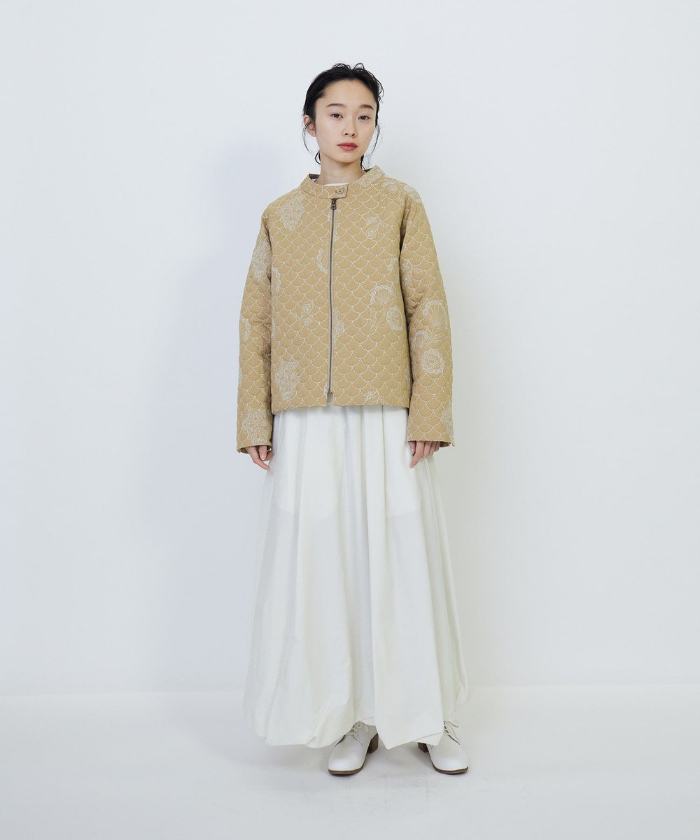 LOISIR コットンリネンキルティング風刺繍ノーカラージャケット ベージュ