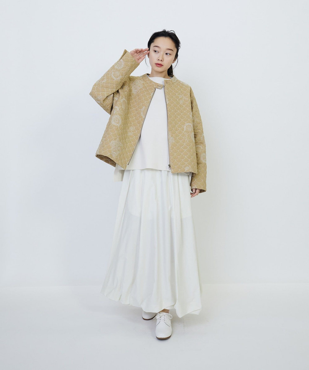 LOISIR コットンリネンキルティング風刺繍ノーカラージャケット ベージュ