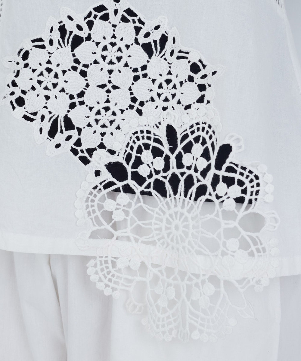 ADIEU TRISTESSE ポプリン刺繍キャミソール オフホワイト