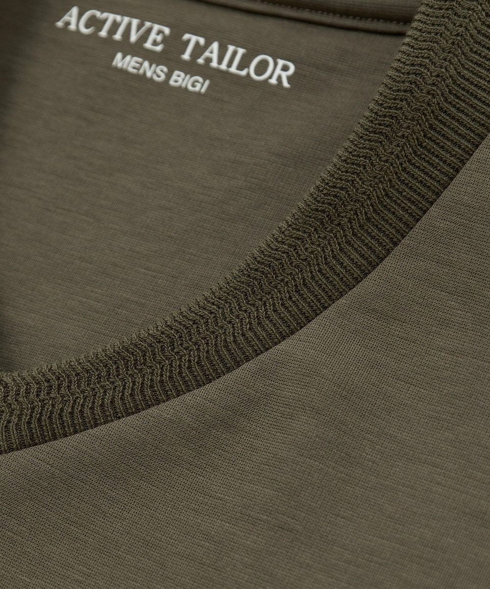 MEN'S BIGI 【ACTIVE TAILOR/アクティブテイラー】シルケットスムースVネックTシャツ＜接触冷感 / UVカット＞ ブラウン