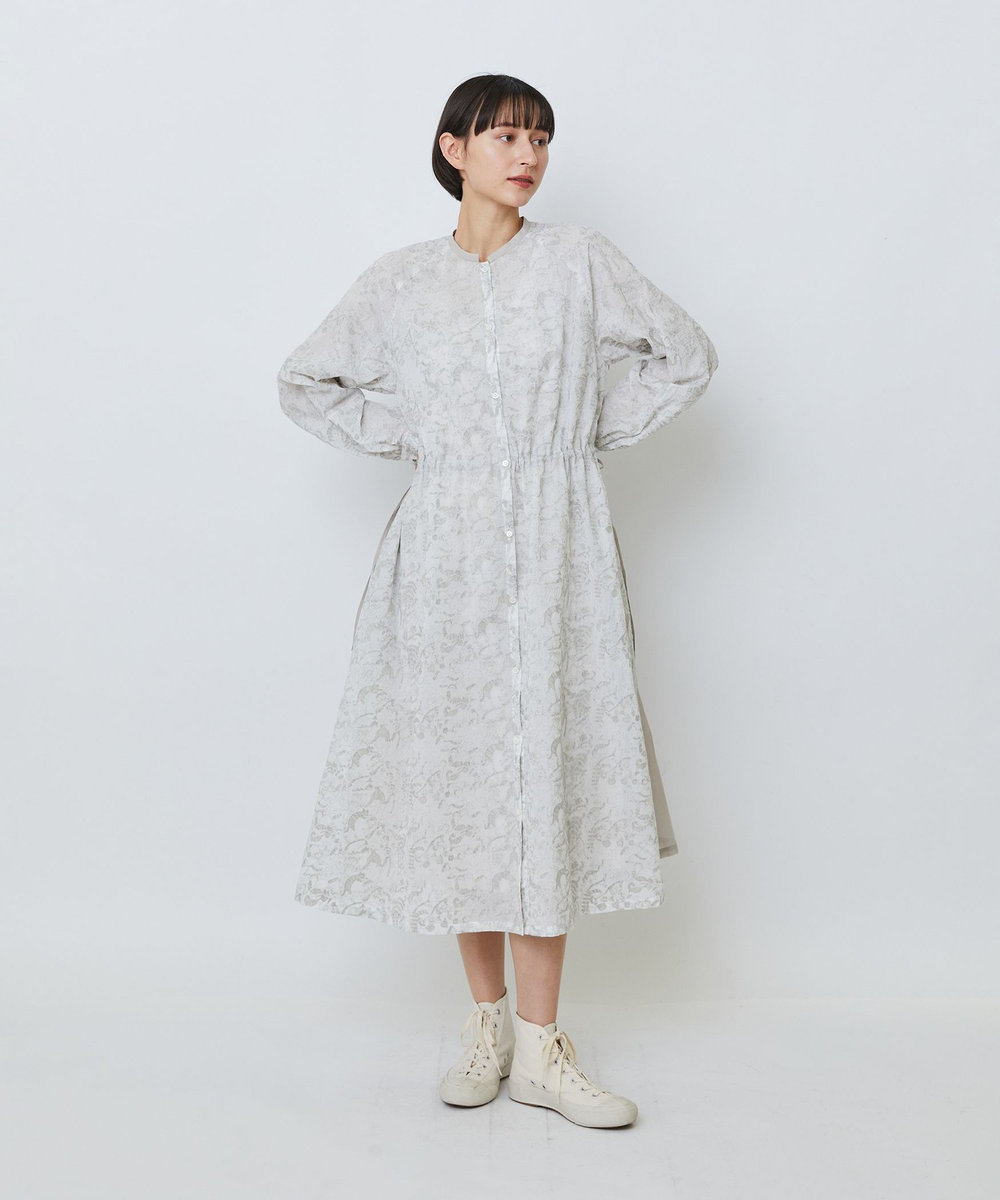 LOISIR 【アーティストコラボ】LOISIR×TORANEKOBONBON エンブロイダリーワンピース ベージュ系その他
