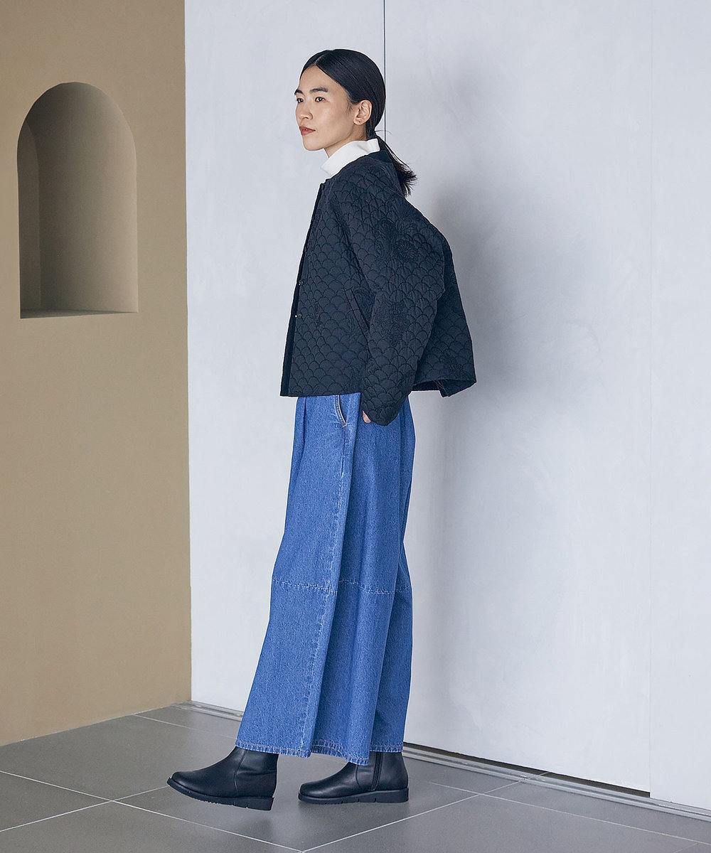 LOISIR コットンリネンキルティング風刺繍ノーカラージャケット ブラック