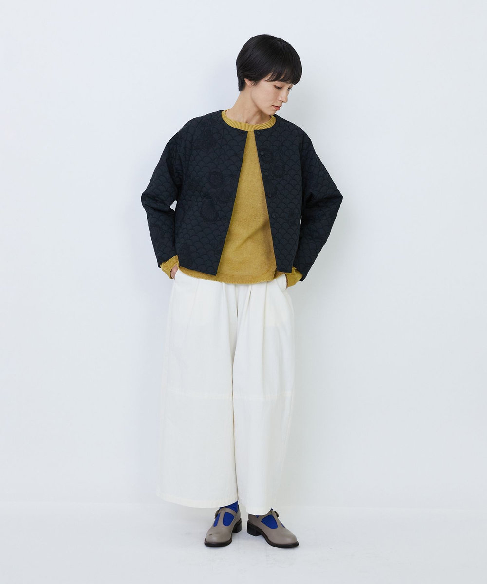 LOISIR コットンリネンキルティング風刺繍ノーカラージャケット ブラック