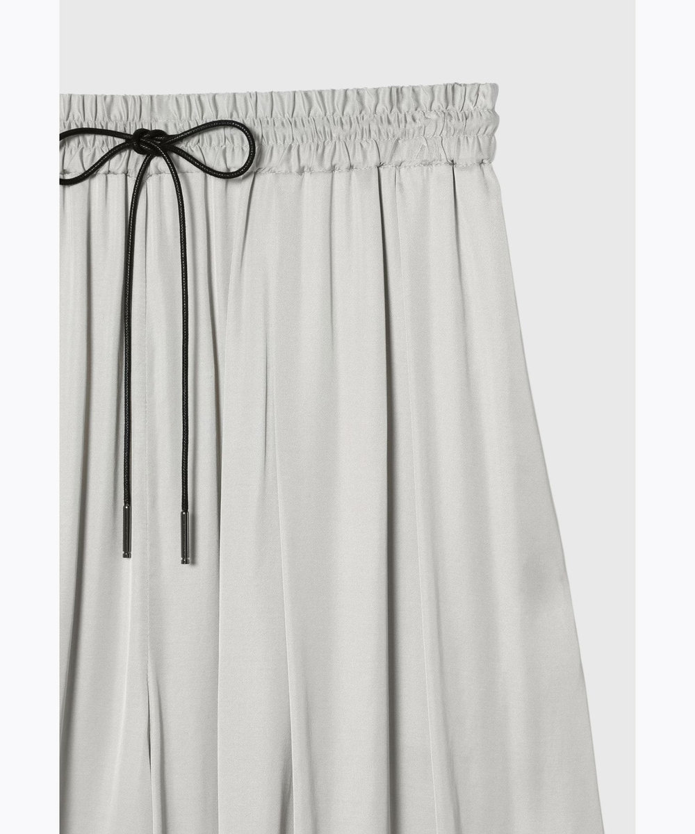DÉPAREILLÉ VISCOSE SATIN TUCK WIDE PANTS / ヴィスコースサテンタックワイドパンツ ライトグレー