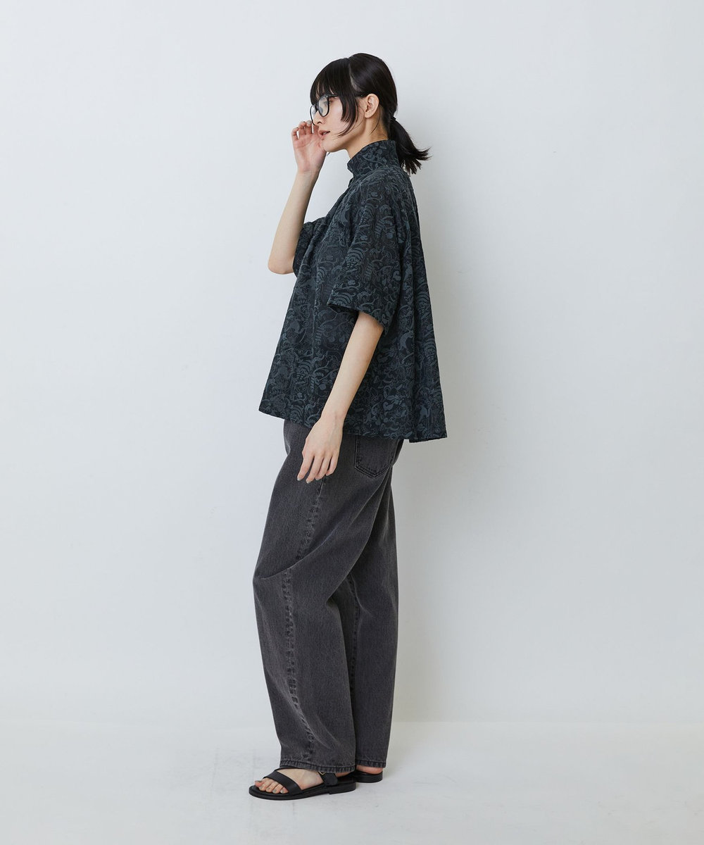 LOISIR 【アーティストコラボ】LOISIR×TORANEKOBONBON エンブロイダリーAラインシャツ ブラック系その他