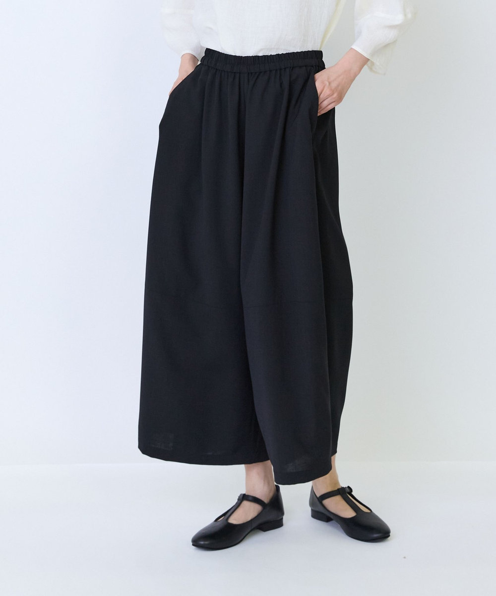 LOISIR エステルドライツイルボトルシルエットパンツ ブラック
