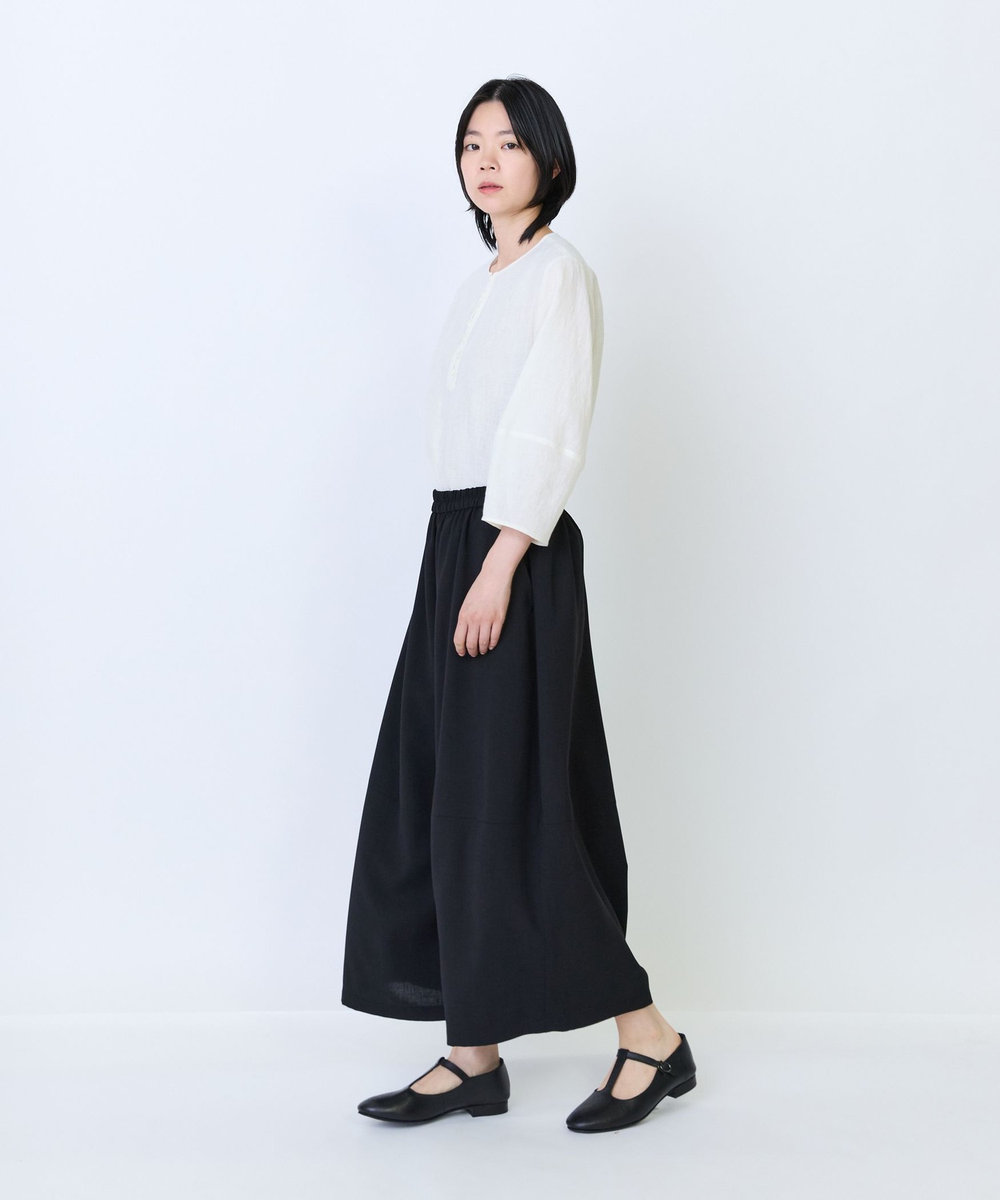 LOISIR エステルドライツイルボトルシルエットパンツ ブラック