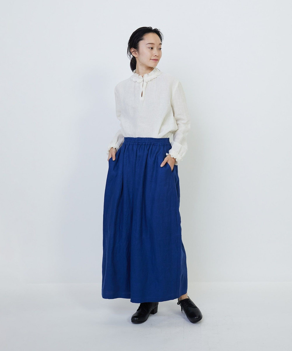 LOISIR リネンツイルボトルシルエットパンツ ブルー