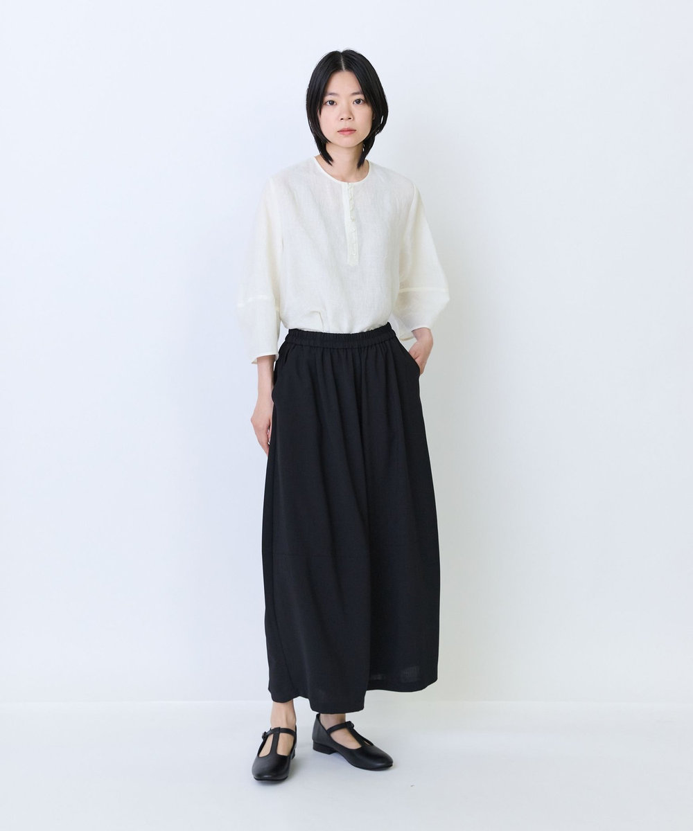 LOISIR エステルドライツイルボトルシルエットパンツ ブラック