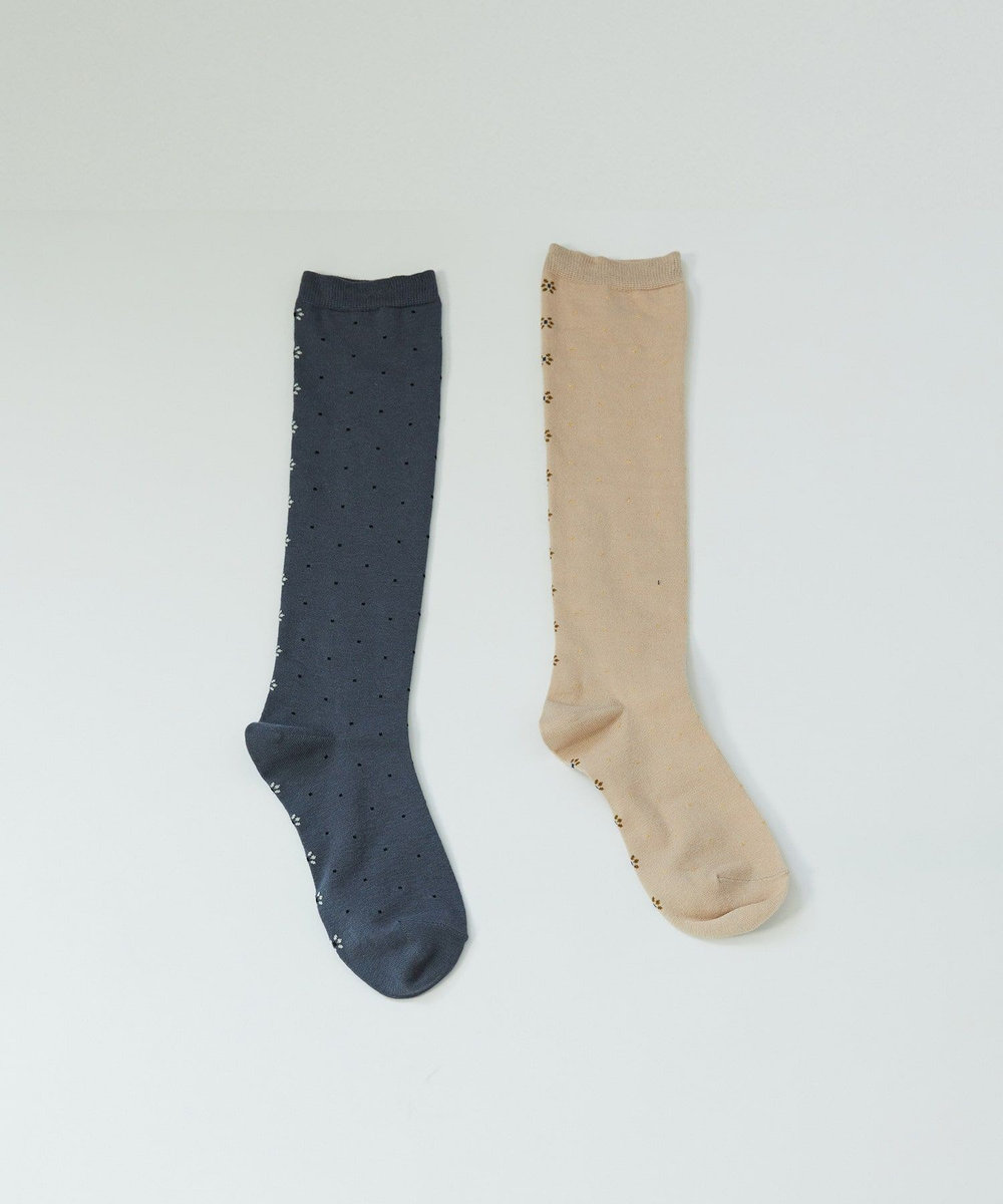 ADIEU TRISTESSE バックフラワードットハイソックス ベージュ