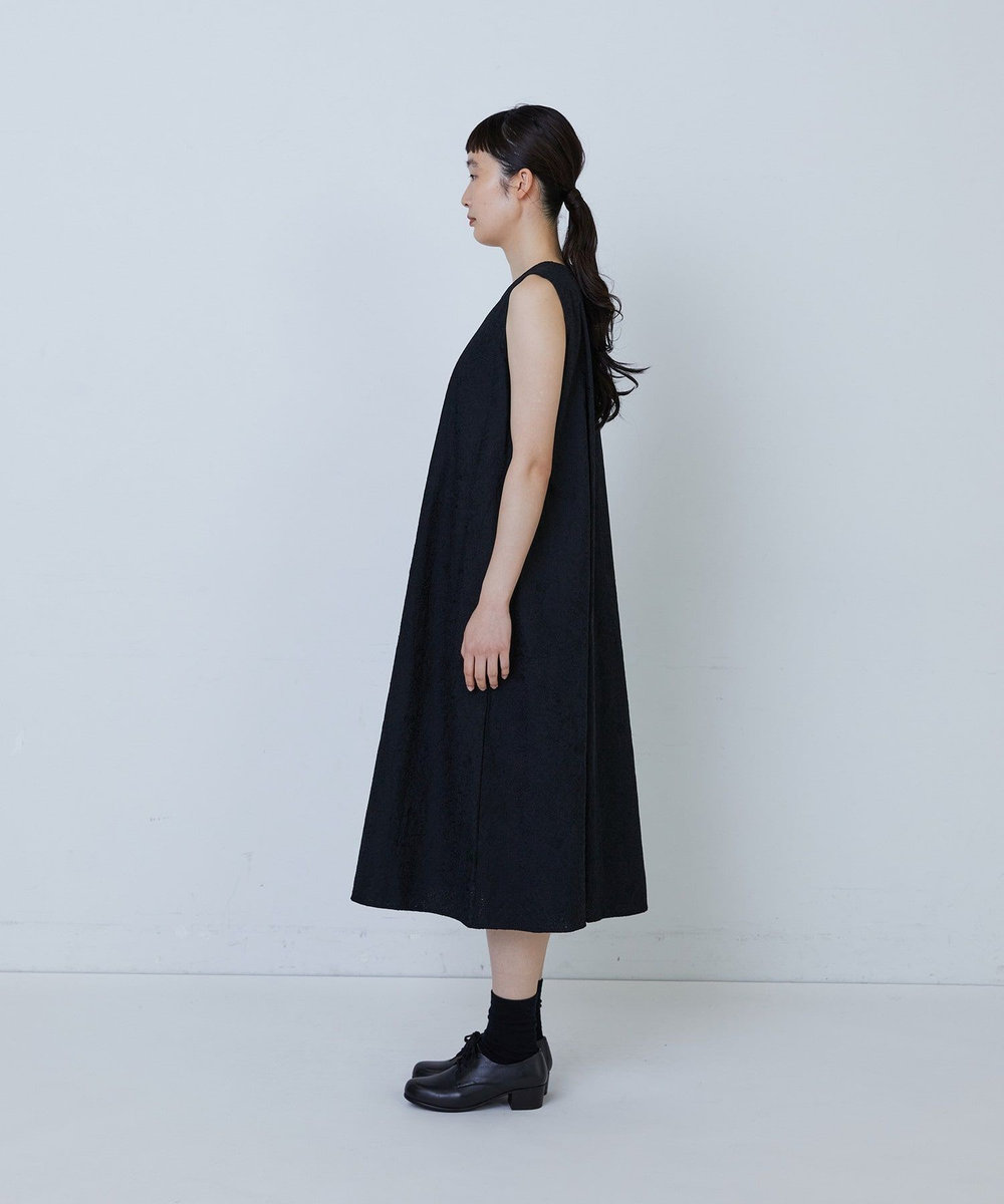 LOISIR チキンエンブロイダリーAラインワンピース ブラック