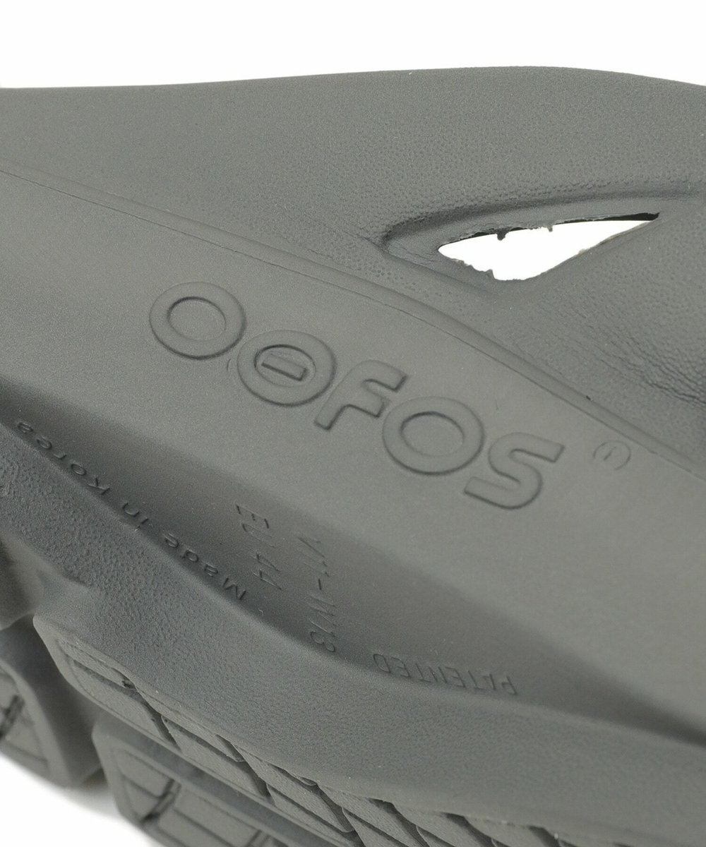 MEN'S BIGI 【OOFOS/ウーフォス】Ooriginal リカバリートングサンダル グレー
