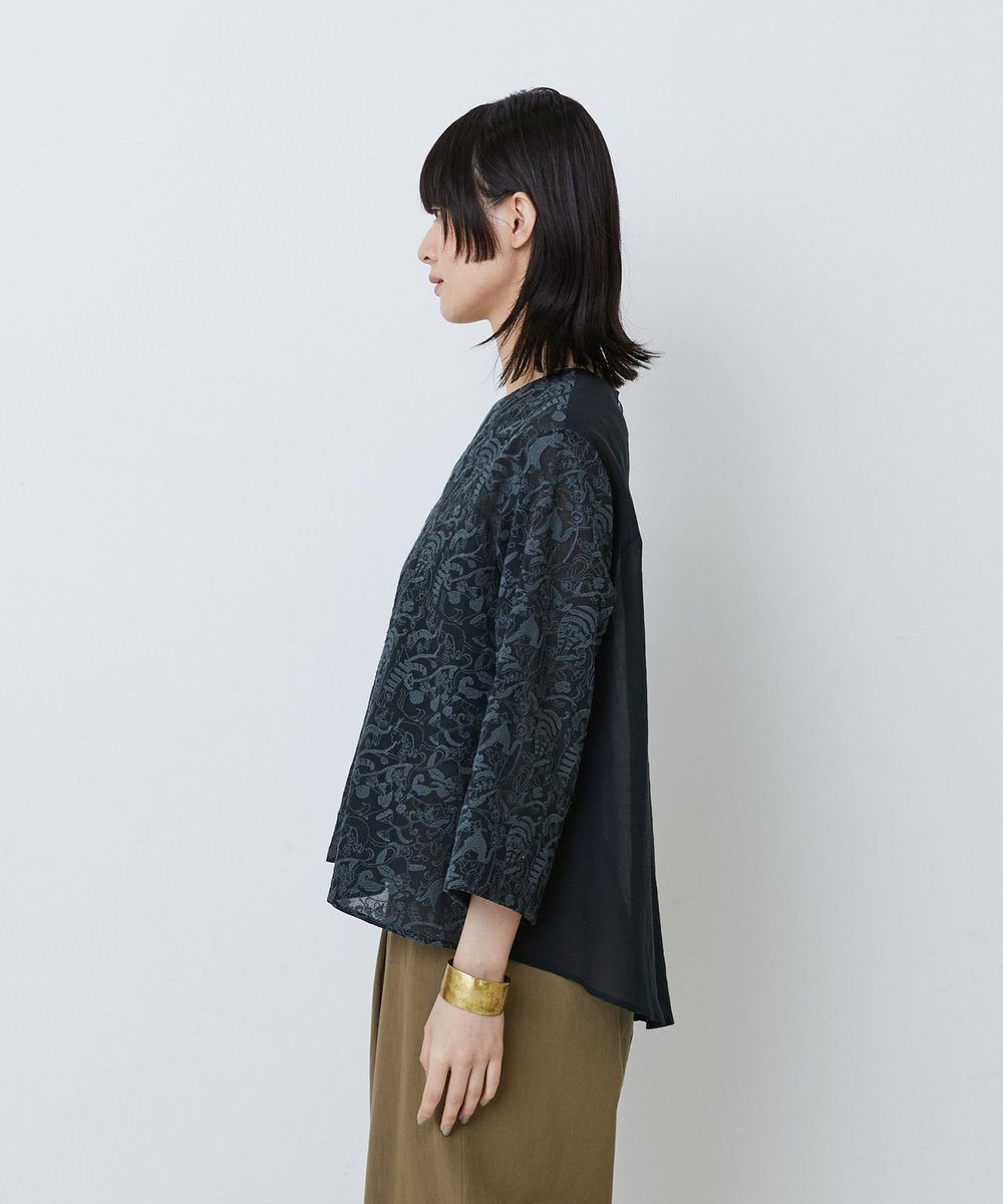 LOISIR 【アーティストコラボ】LOISIR×TORANEKOBONBON エンブロイダリーブラウス ブラック系その他