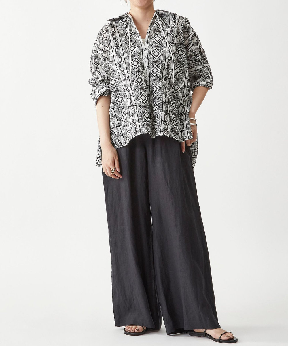 1er Arrondissement ジオメトリックエンブロイダリーキーネックシャツ オフホワイト
