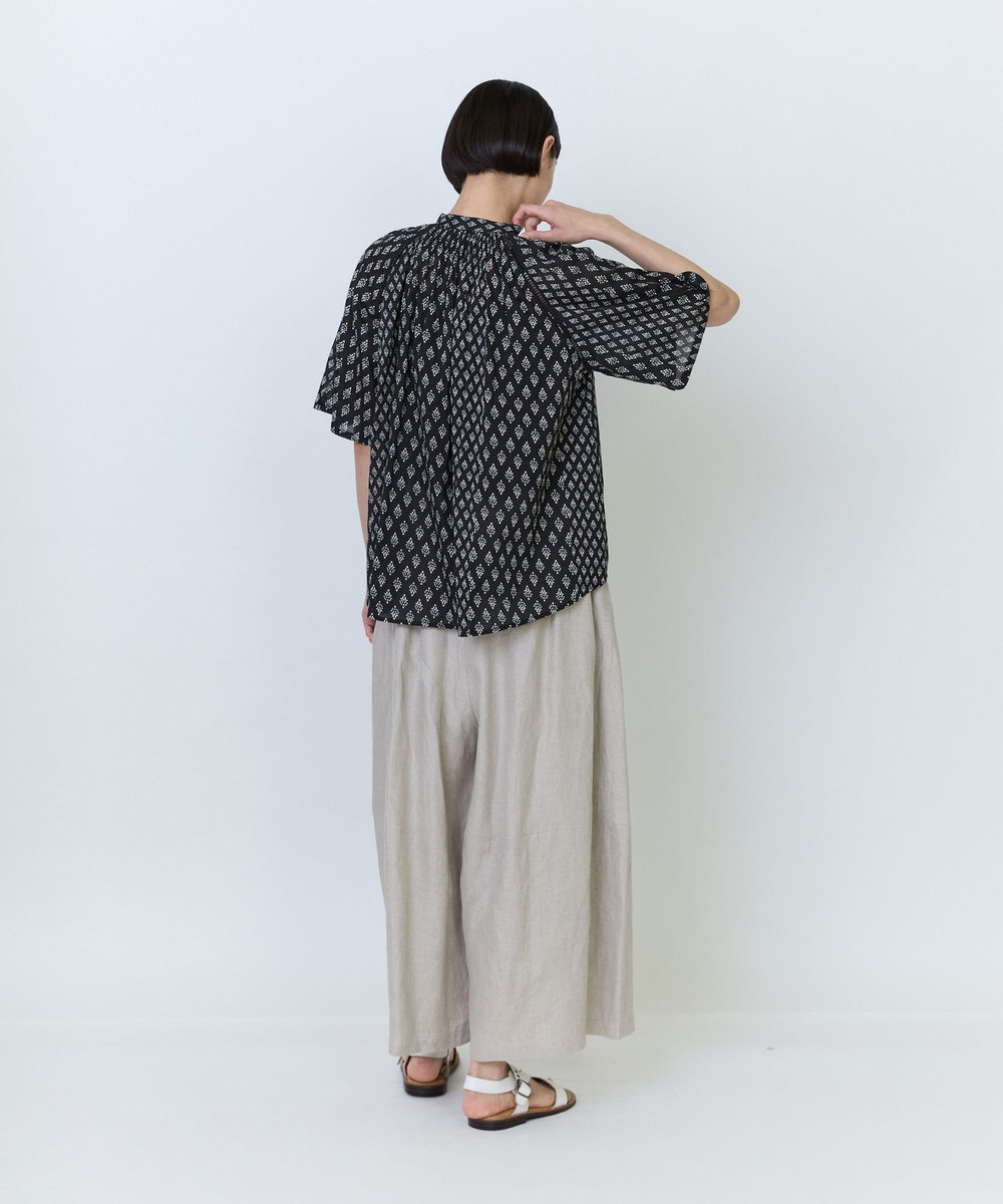LOISIR インドコットンボイル小紋柄プリントブラウス ブラック系その他