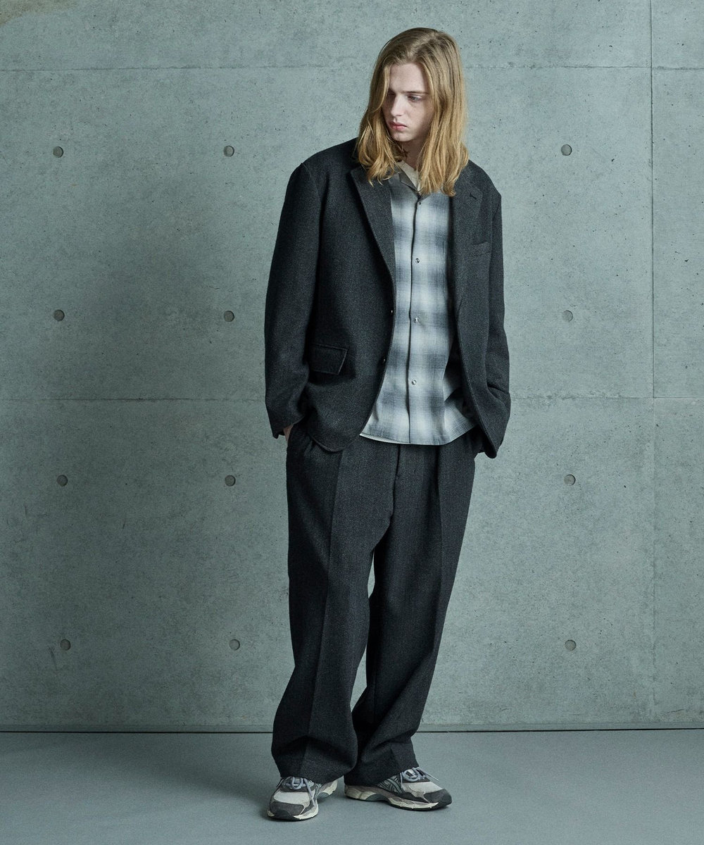 MEN'S BIGI ヘリンボーン柄テーラードジャケット チャコールグレー