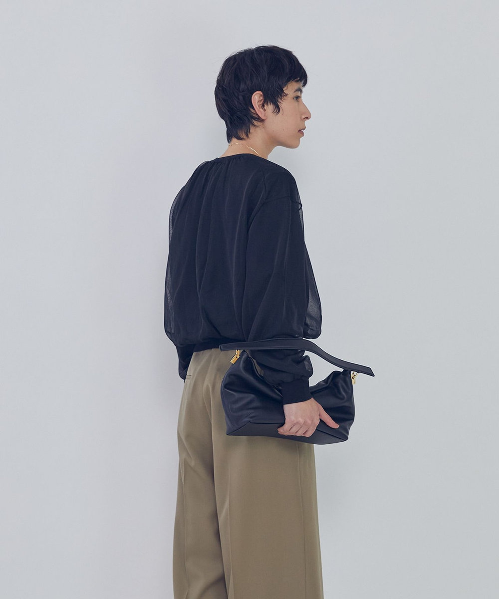 1er Arrondissement オーガンザレイヤードニットプルオーバー ブラック