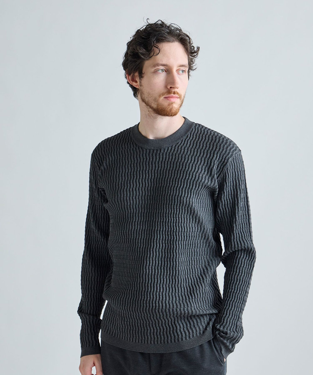 MEN'S BIGI ブリスタージャカード 変形ケーブルモックネックロングTEE チャコールグレー
