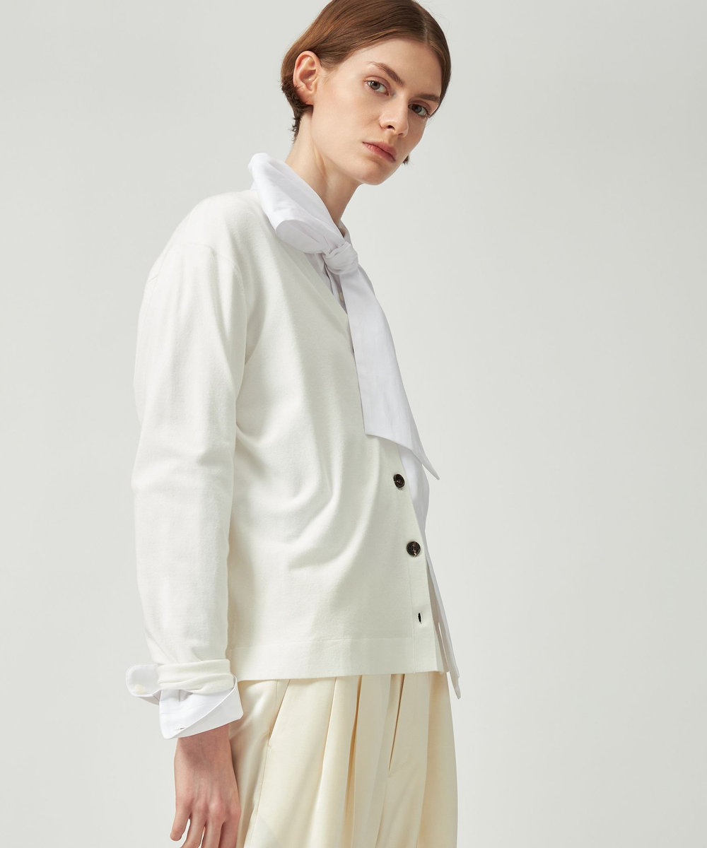 DÉPAREILLÉ WASHABLE LOGO CARDIGAN / ウォッシャブルロゴカーディガン ホワイト