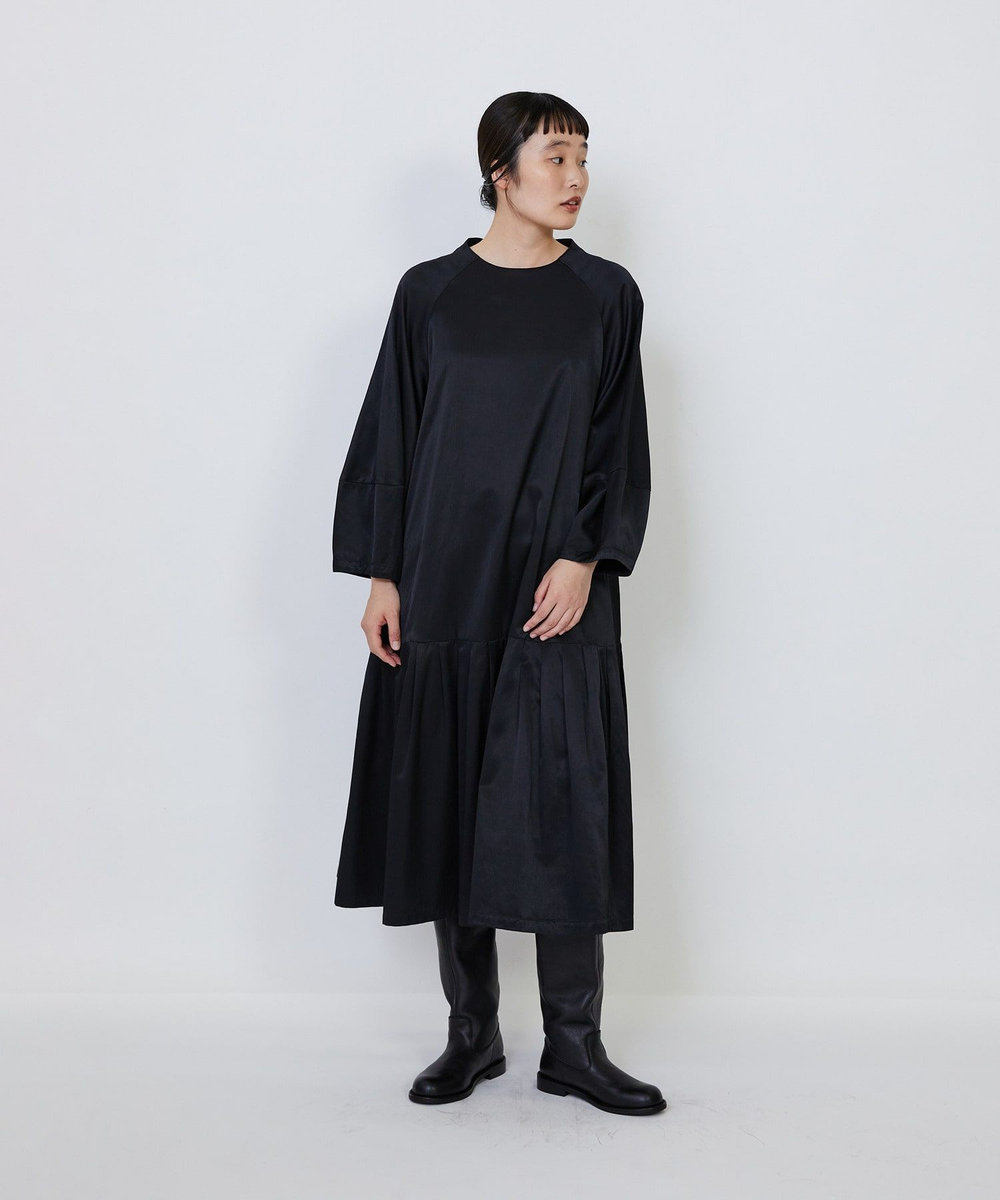 LOISIR 【MTサイズあり】コットンレーヨンサテンティアードワンピース ブラック