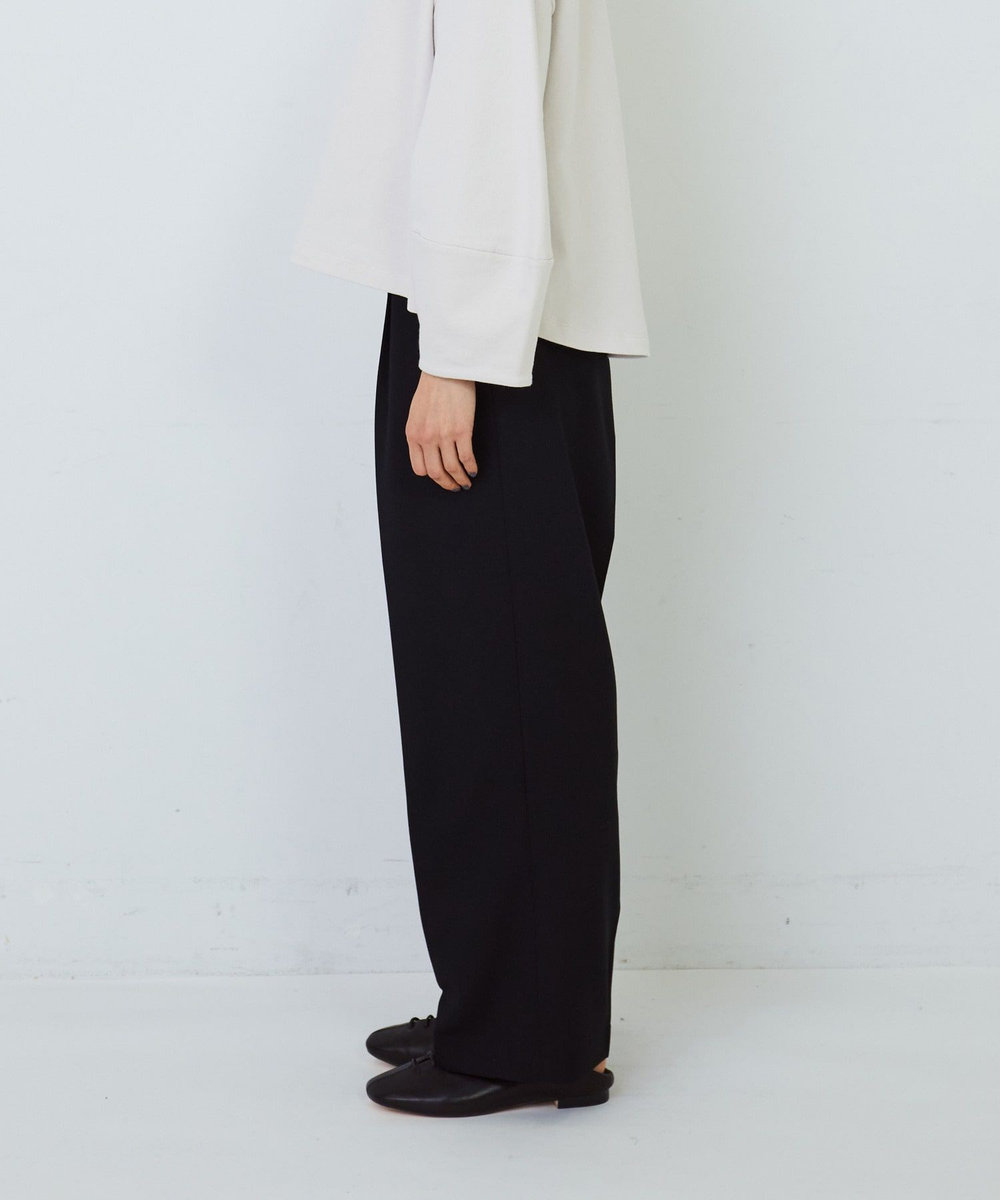 ADIEU TRISTESSE センタープレスストレートパンツ ブラック