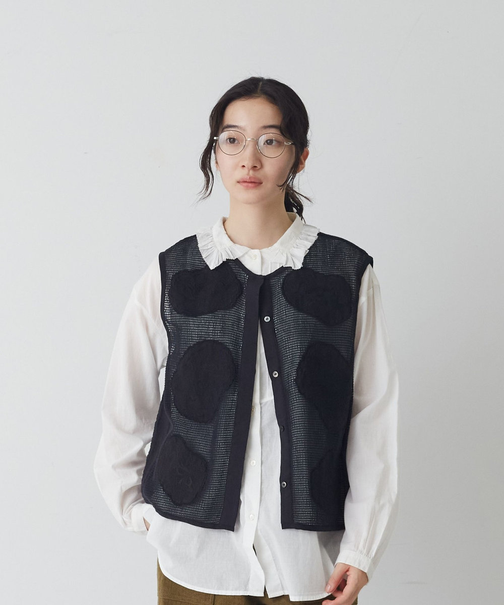 congés payés ADIEU TRISTESSE 刺繍モチーフベスト ブラック