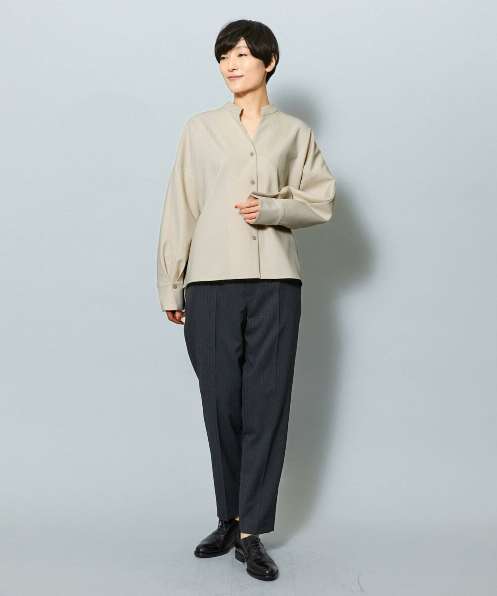 MOGA ライトパウダリーツイルスキッパーシャツ ベージュ