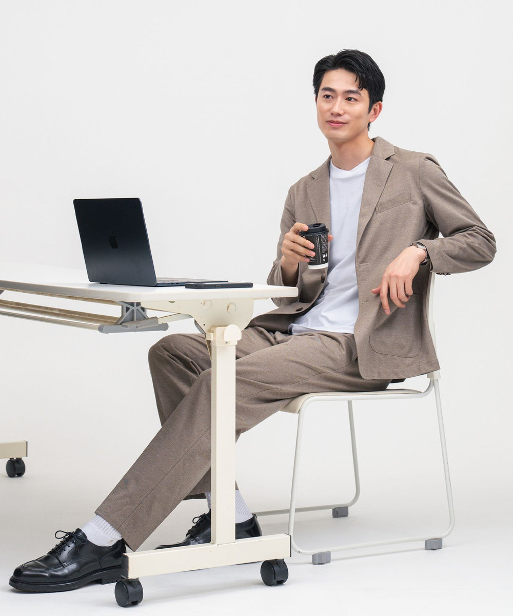 MEN'S BIGI Begin6月号掲載【COVEROSS W/カバロスダブル】別注 リカバリーセットアップジャケット＜血行促進/抗酸化作用/遠赤外線効果/ストレッチ＞ ベージュ