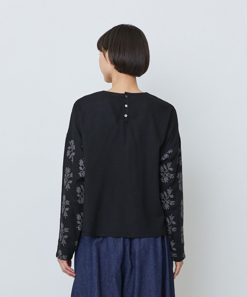 LOISIR オリジナル柄刺繍ボクシーブラウス ブラック系その他