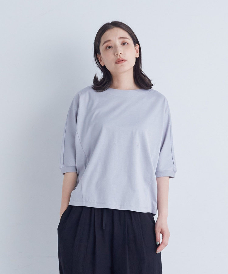 オフボディシルエットTシャツ