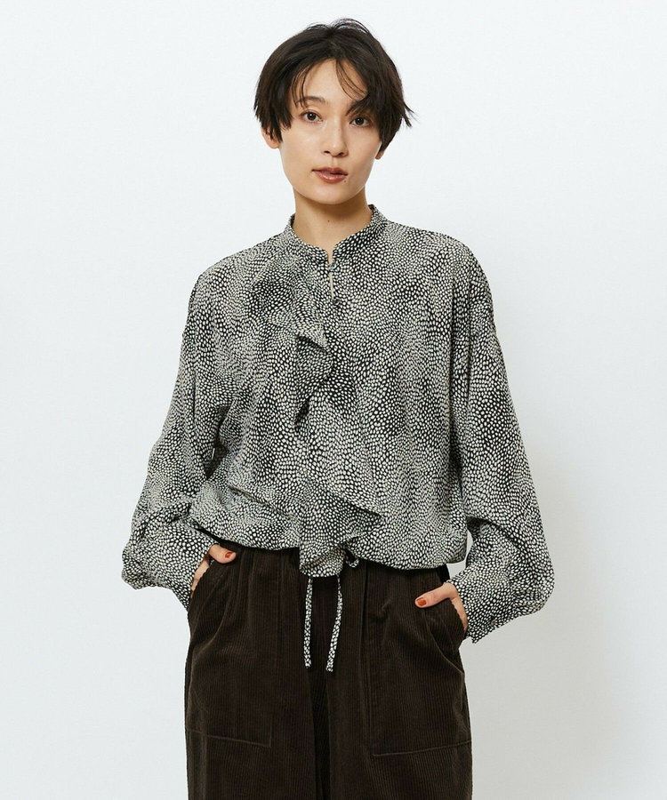 feerique ジョーゼットプリントフリルブラウス