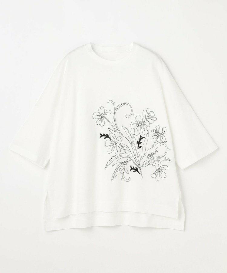 【大きいサイズ】フラワー刺繍カットソー