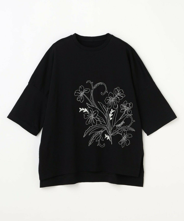 【大きいサイズ】フラワー刺繍カットソー