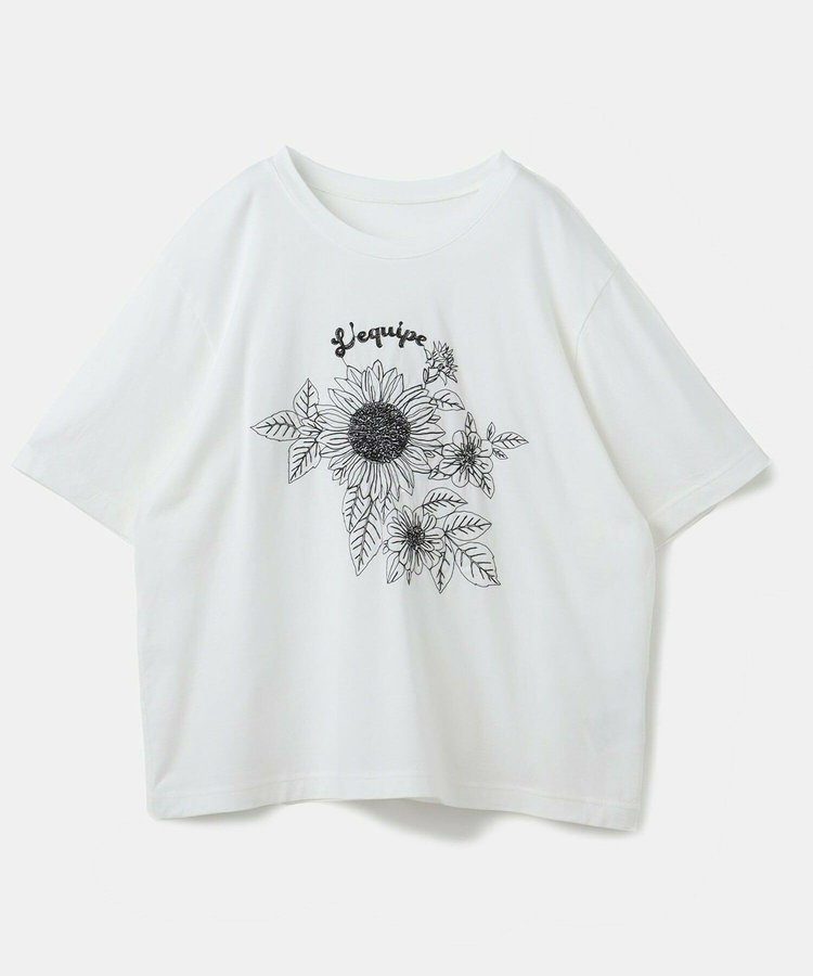 【大きいサイズ】フラワーエンブロイダリーTシャツ