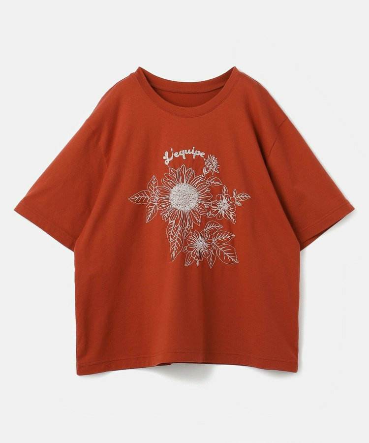 【大きいサイズ】フラワーエンブロイダリーTシャツ