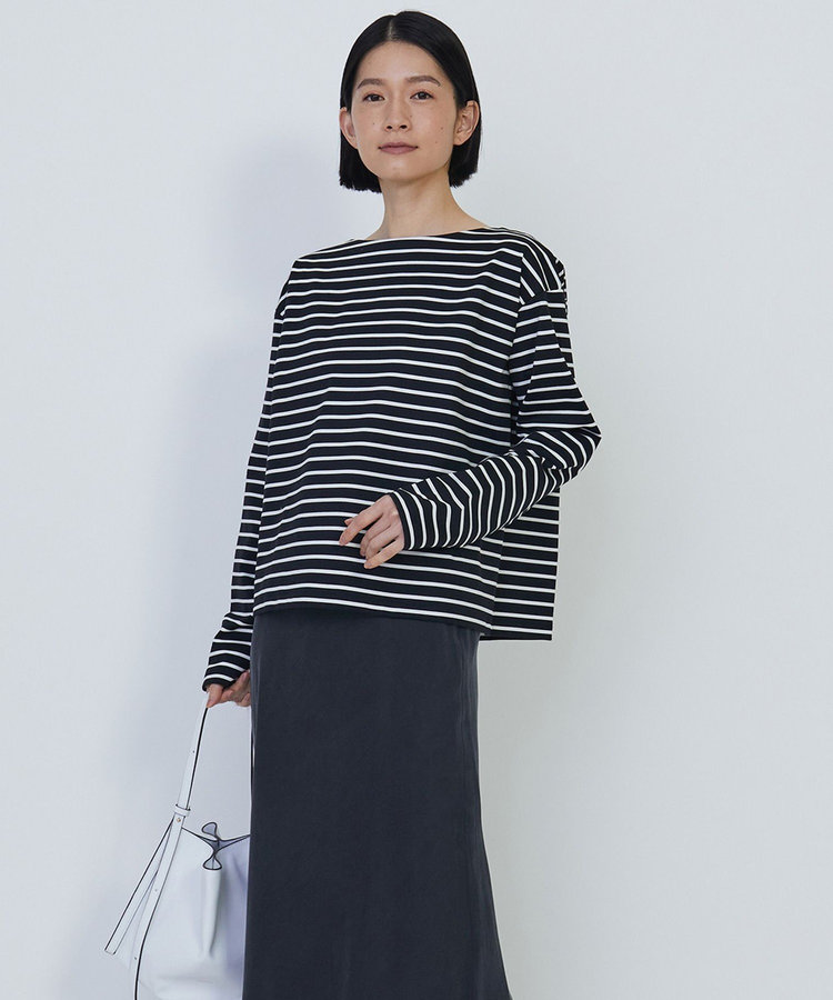 バックツイストボーダーロングスリーブＴシャツ