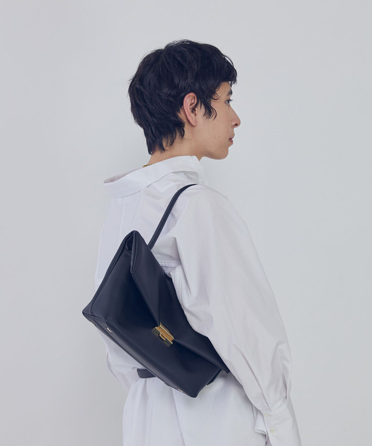 ＜PUNTI（プンティ）＞“GRAFT-FLAP"ショルダーバッグ